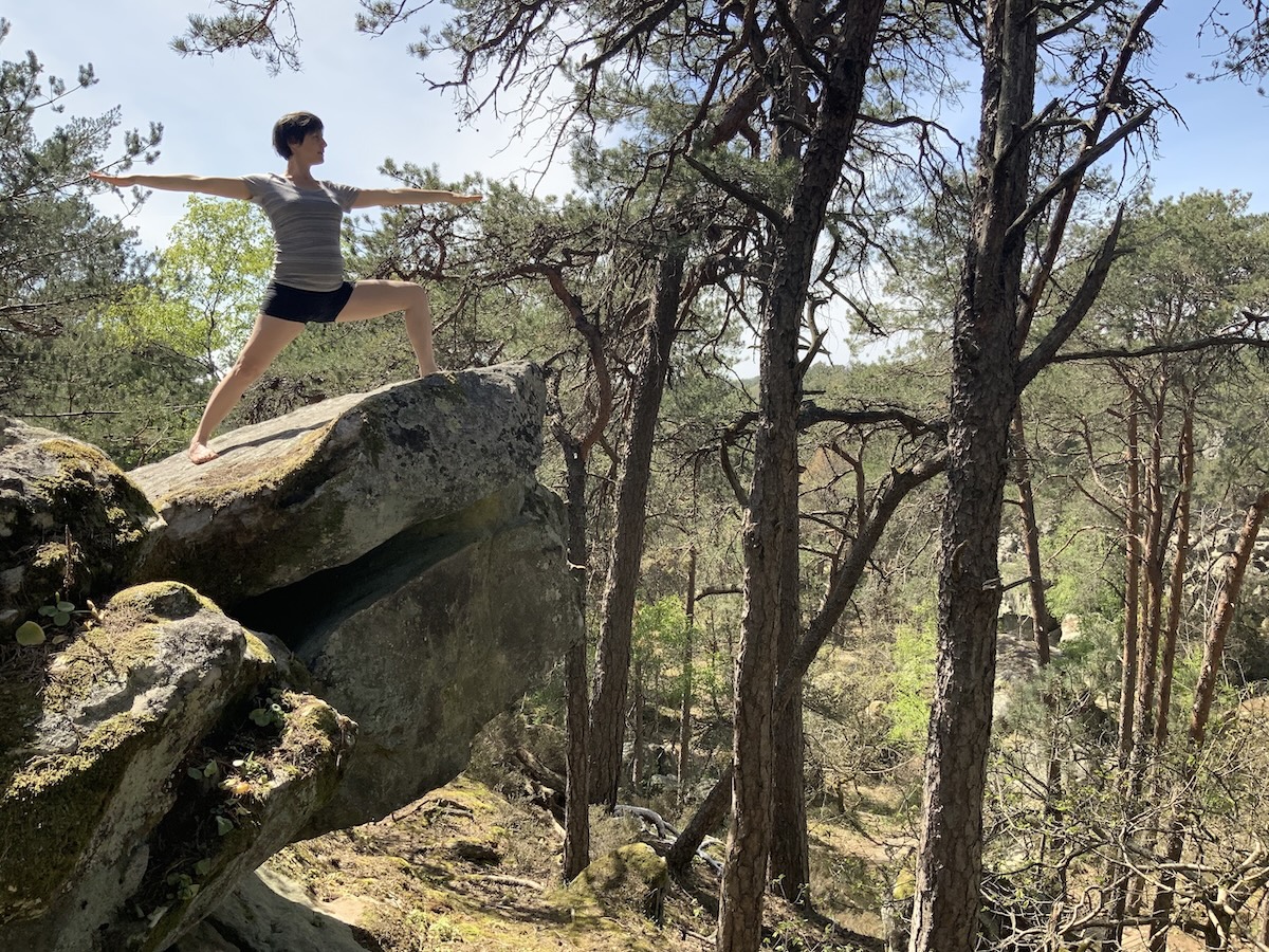 Yoga et Trail Running : Performance et Récupération sur les sentiers