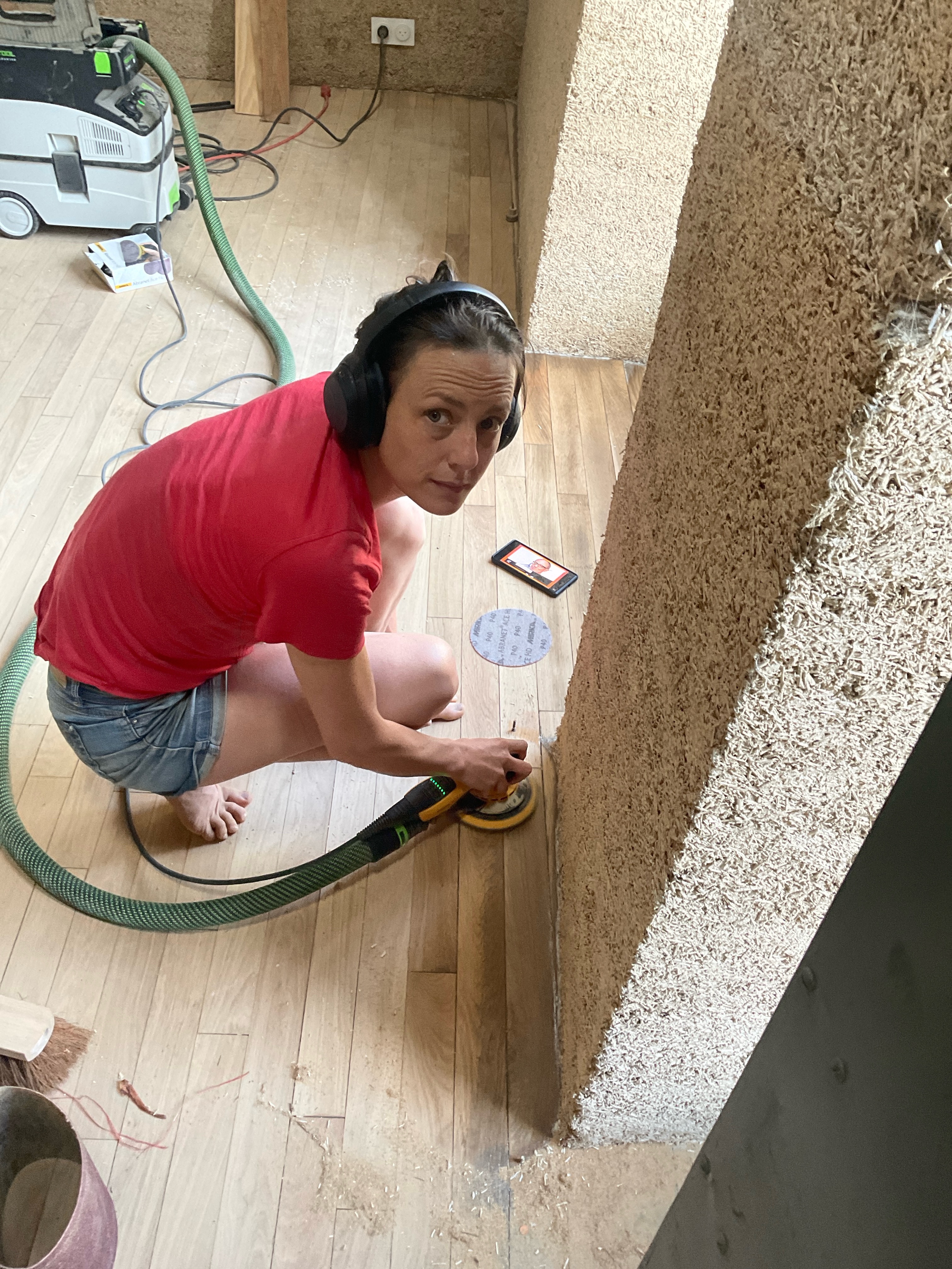 La Naissance du Studio : une Bergerie Rénovée à la Chaux et au Chanvre